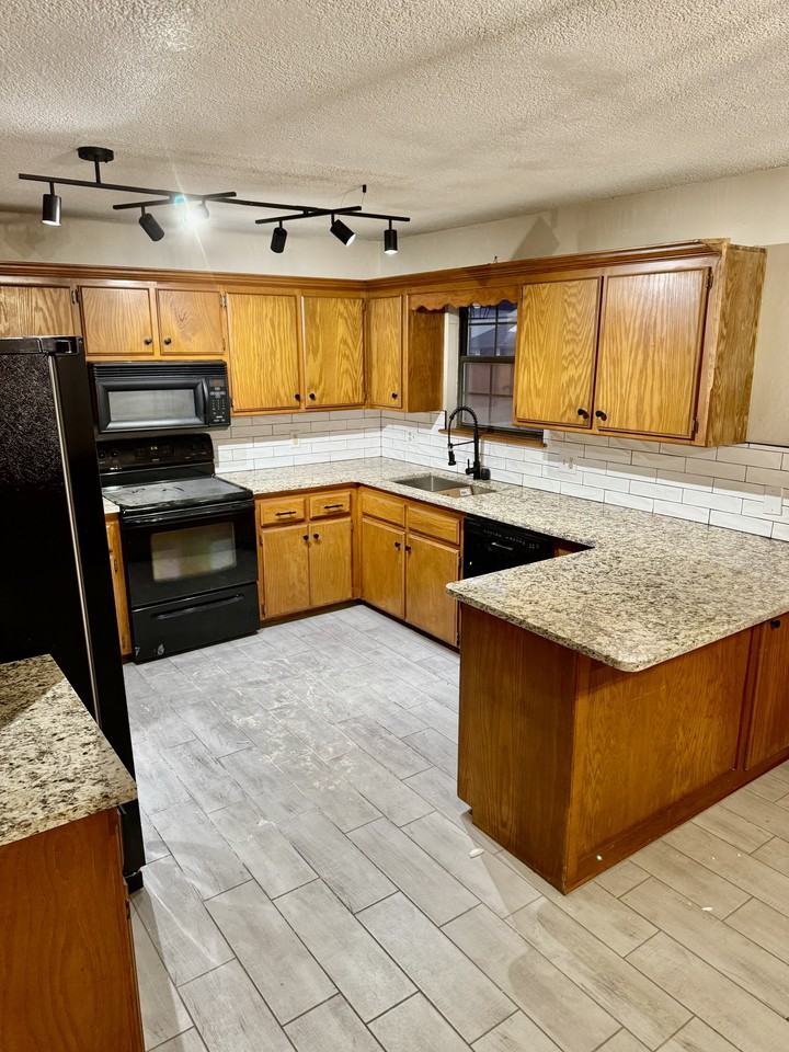 10323 Haven Cir #NA - Photo 6 of 20