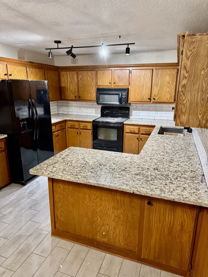 10323 Haven Cir #NA - Photo 7 of 20