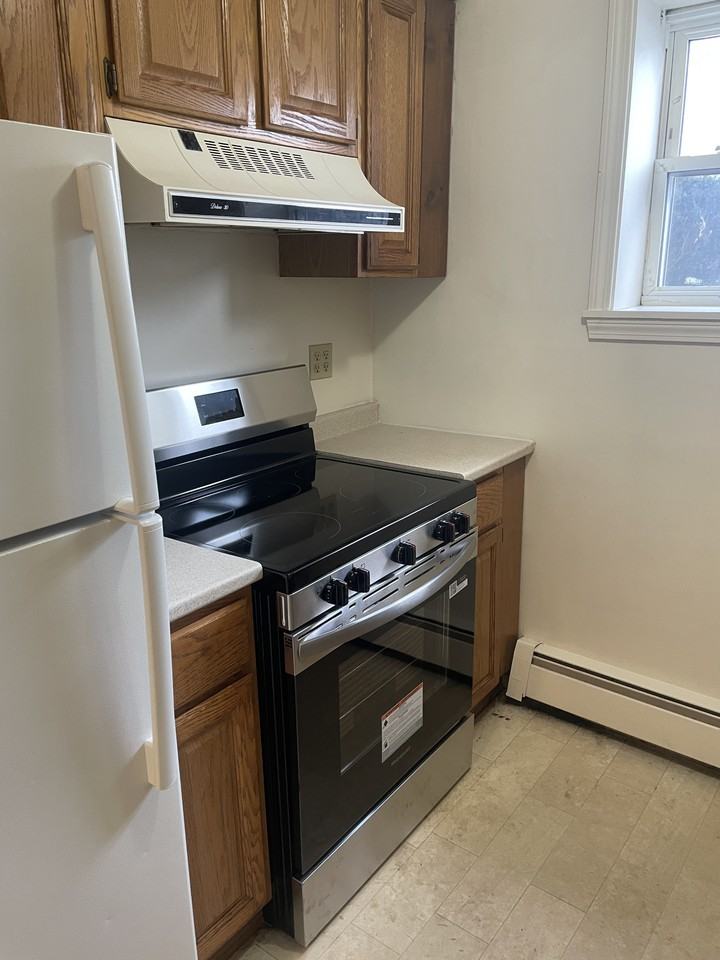 820 State St #2 - Photo 4 of 7