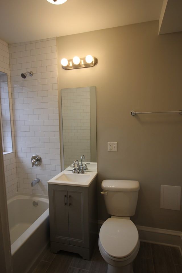 4950 W Berteau Ave #1 - Photo 3 of 9