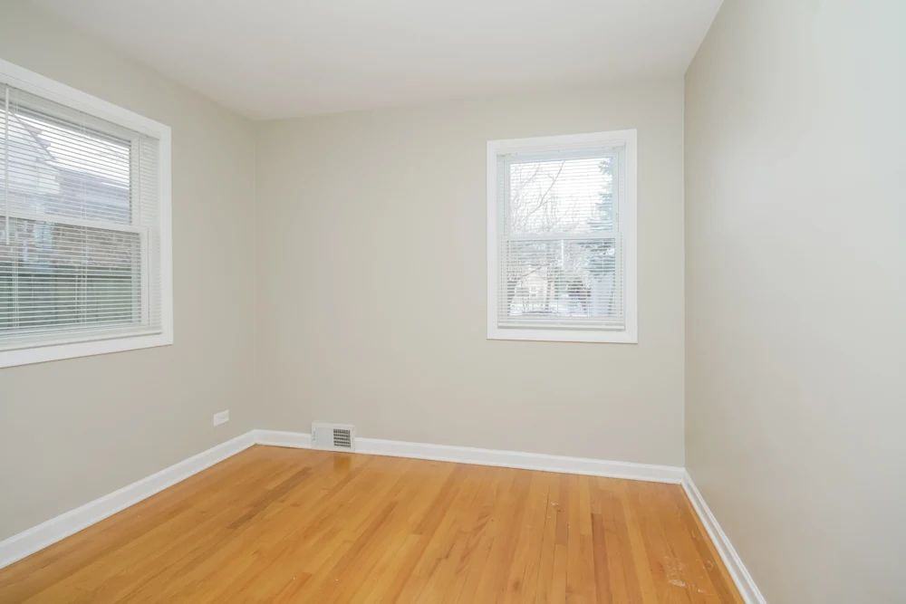 5340 Lee St #NA - Photo 4 of 10