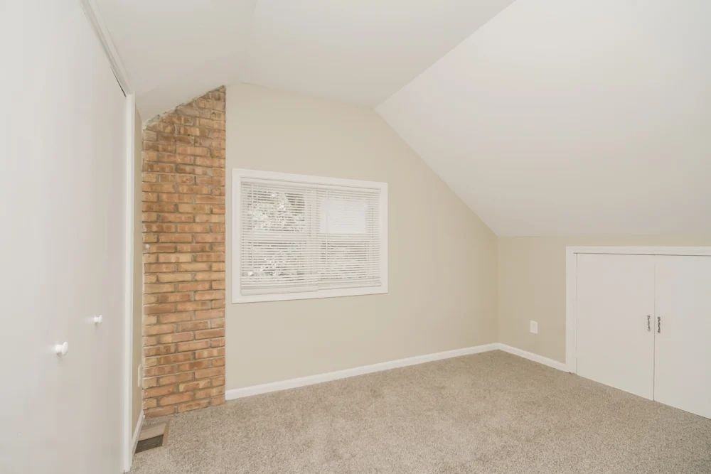 5340 Lee St #NA - Photo 5 of 10