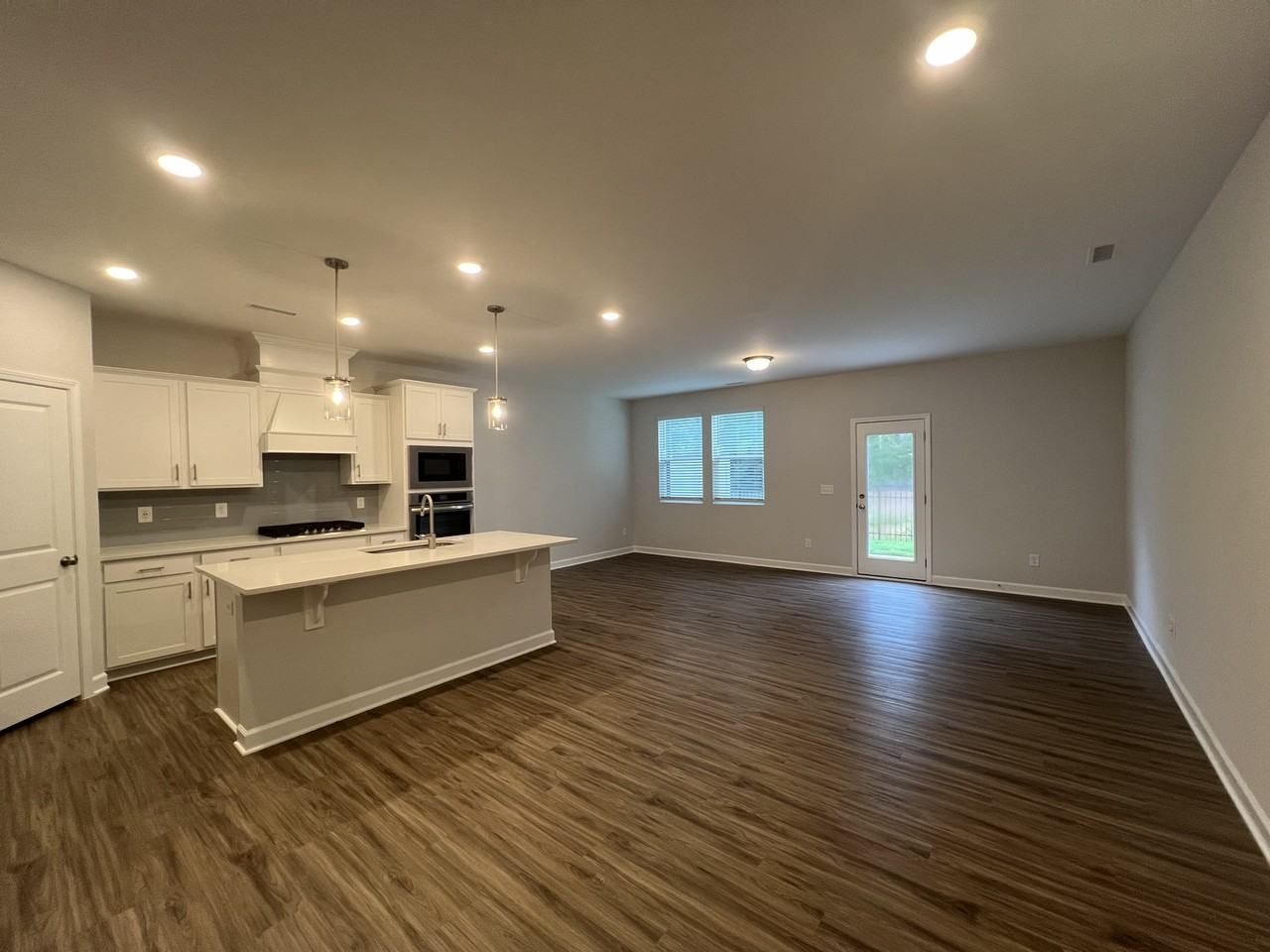 17 Fairwinds Dr #17 - Photo 4 of 24