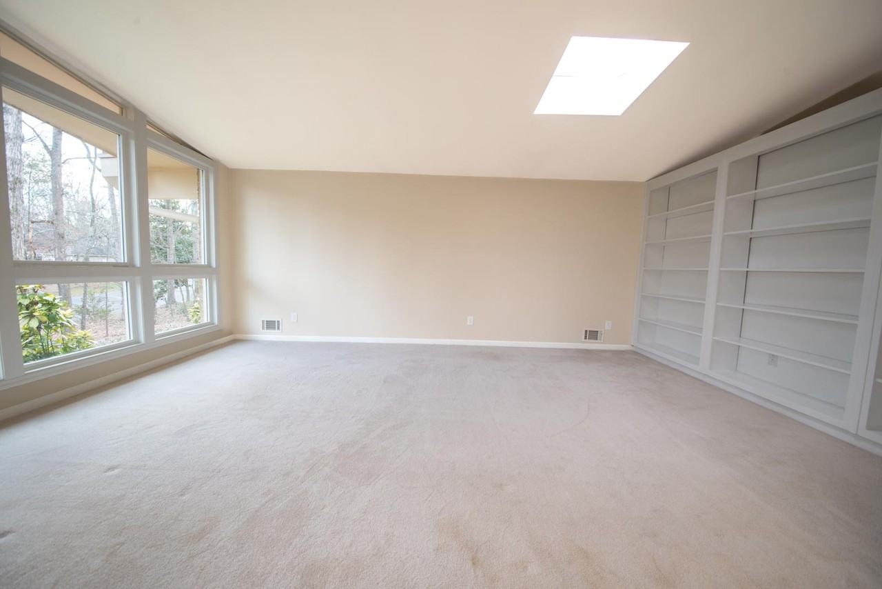 6495 Vernon Woods Dr #NA - Photo 4 of 50