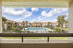 featured image of 5339 Vineland Rd #203