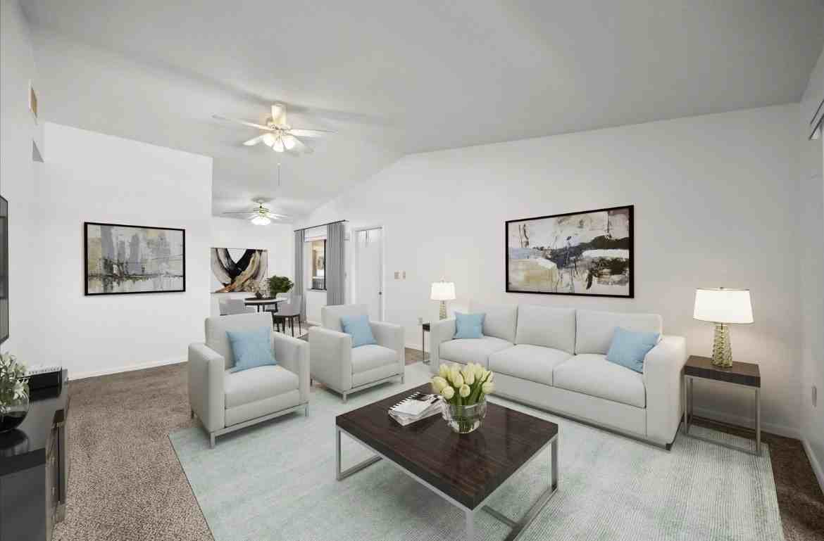 5339 Vineland Rd #203 - Photo 3 of 7