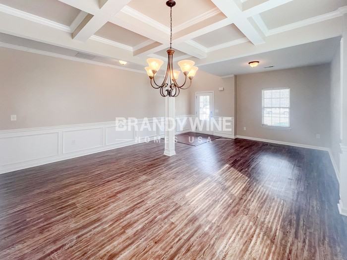 355 Mary Dr - Photo 3 of 37