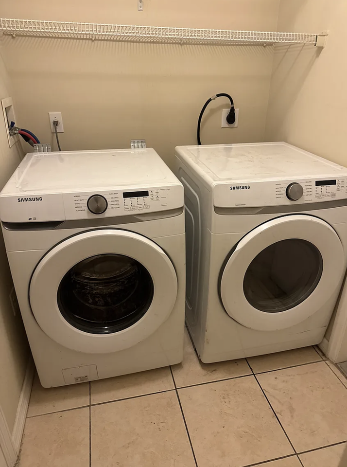 2648 12th Sq Sw #NA - Photo 3 of 3