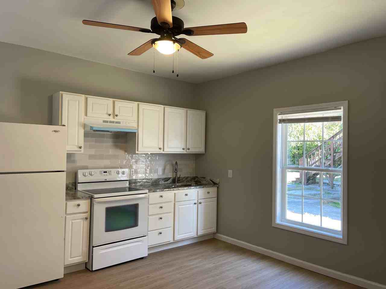 127 E Broadway St #1 - Photo 5 of 6