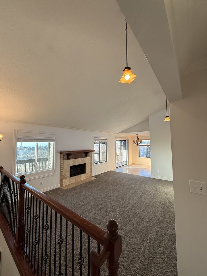 643 Woodridge Dr #NA - Photo 6 of 21