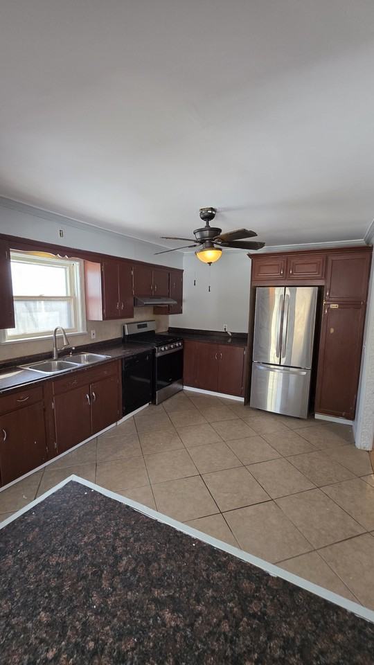 84 North Rd #1 - Photo 3 of 8