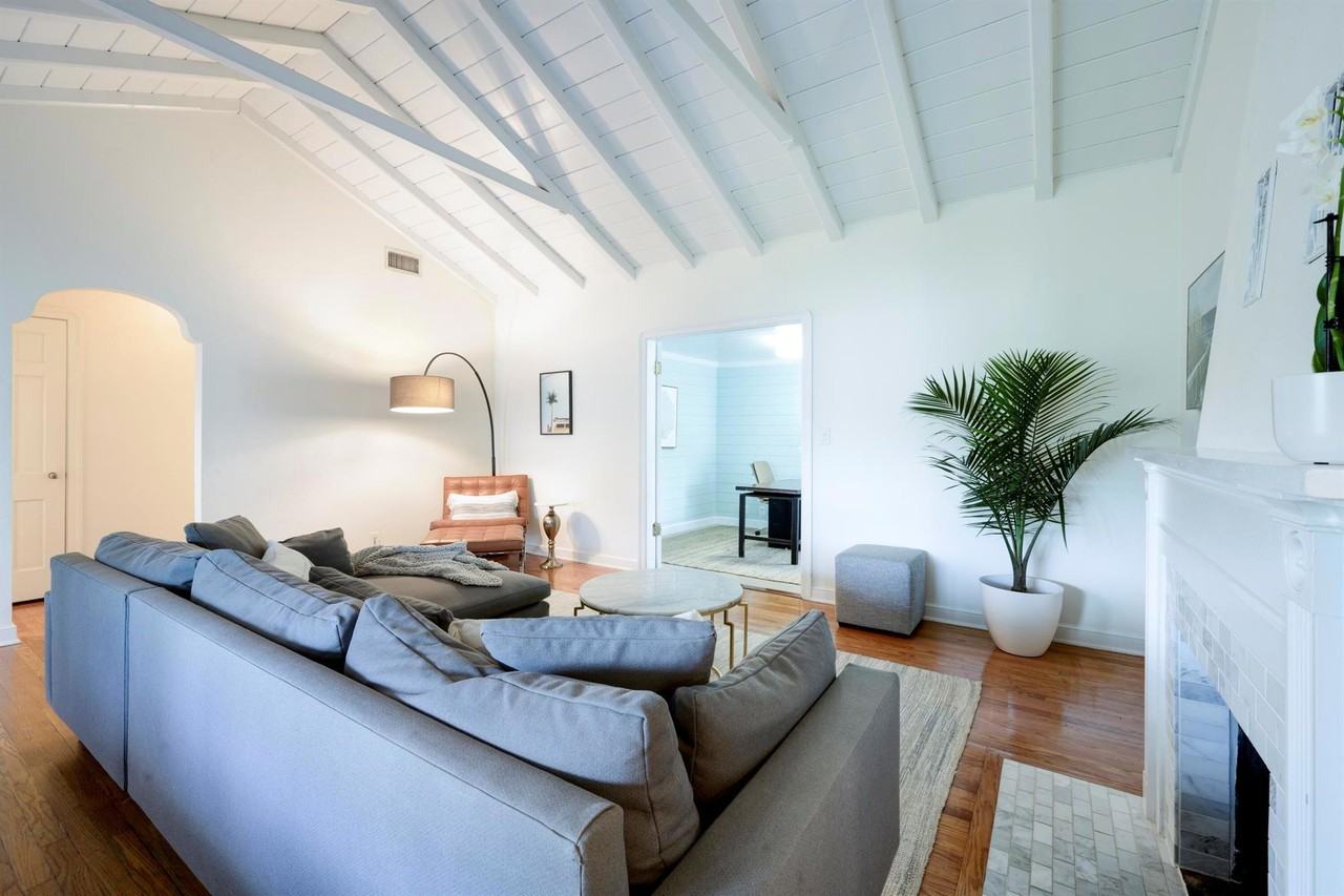 214 33rd St #NA - Photo 5 of 35