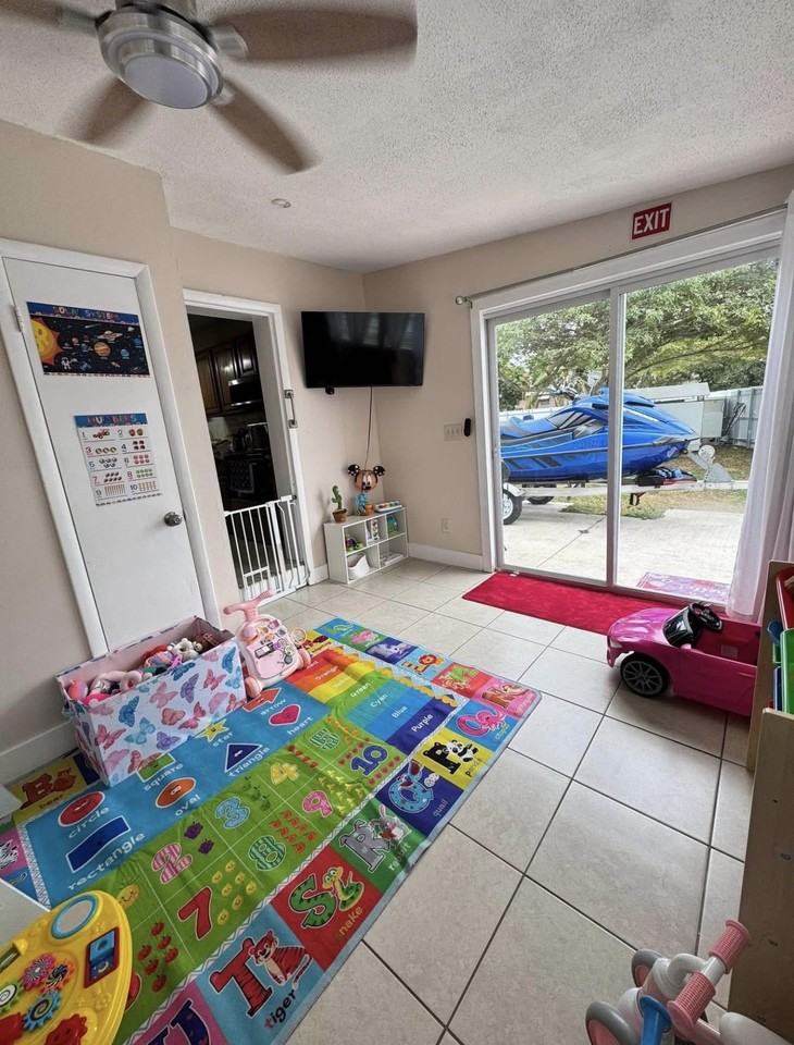 748 Altura St #NA - Photo 4 of 16