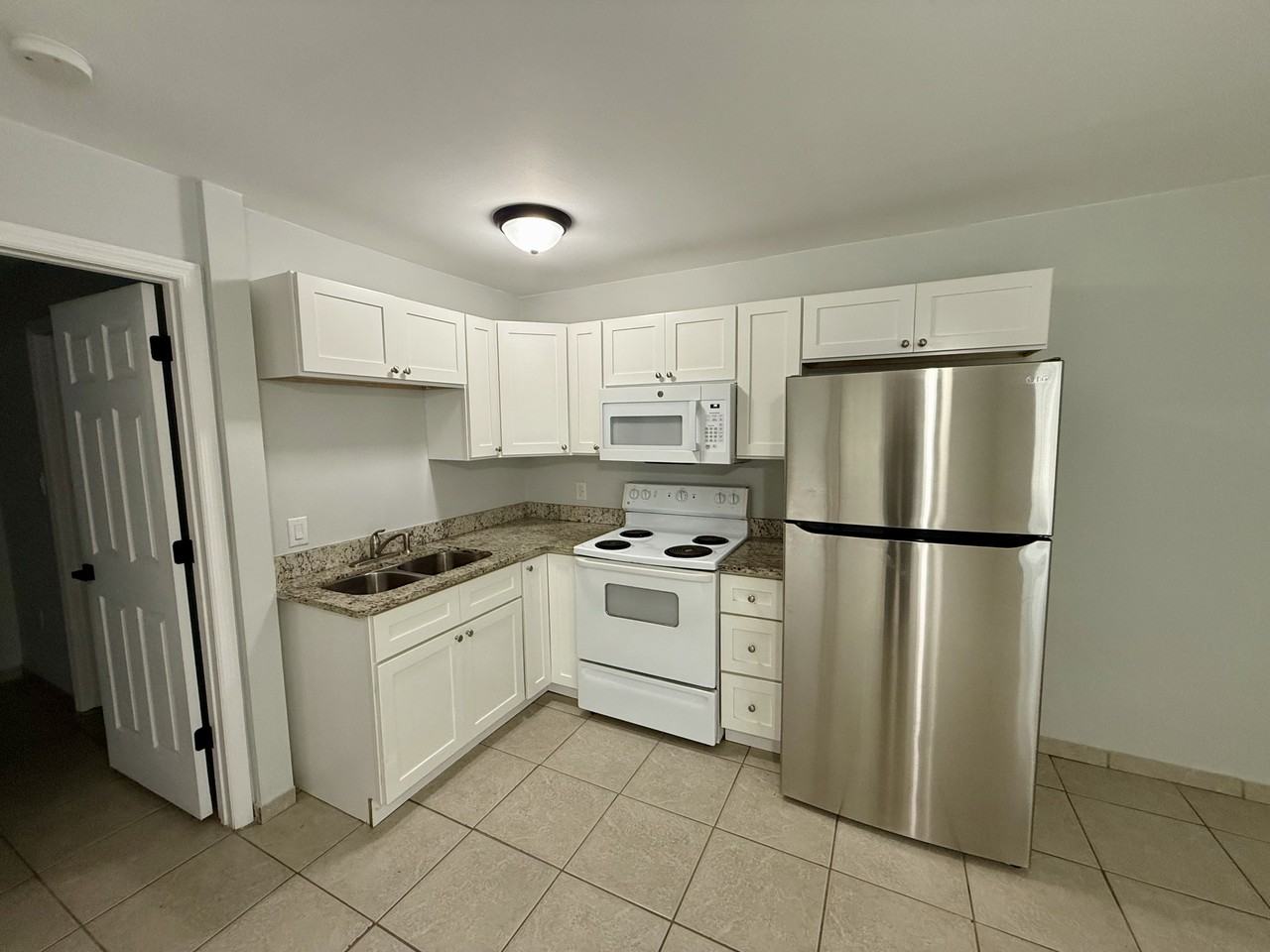 8316 N 10th St Unit B #NA - Photo 4 of 13