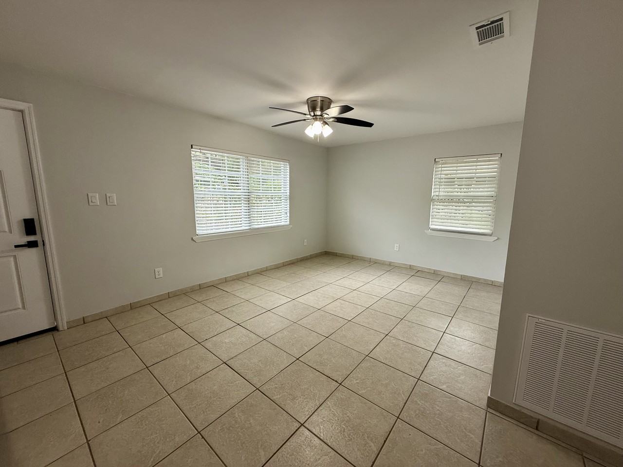 8316 N 10th St Unit B #NA - Photo 7 of 13