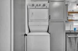 featured image of 127 N Duck St #A11