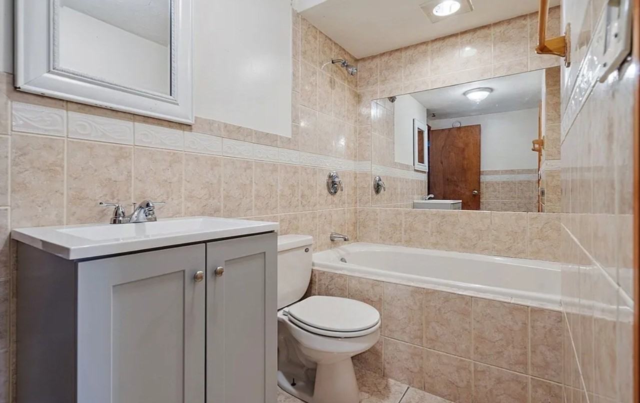 32 Violet St #NA - Photo 2 of 11