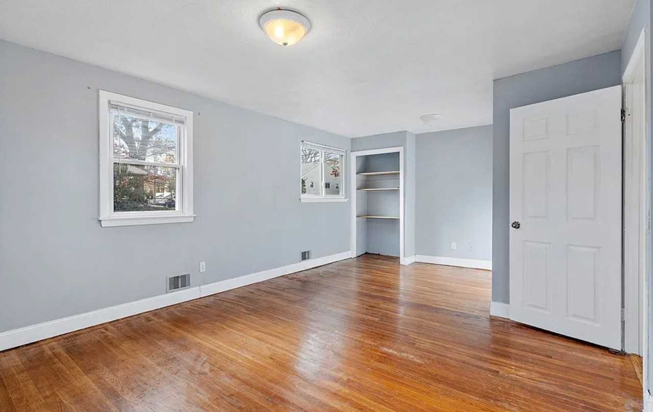 32 Violet St #NA - Photo 5 of 11