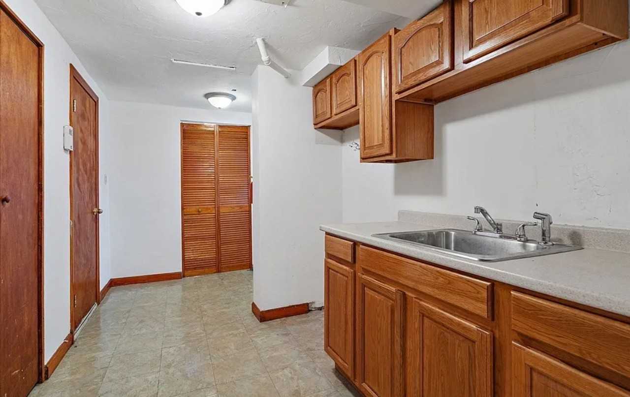 32 Violet St #NA - Photo 6 of 11