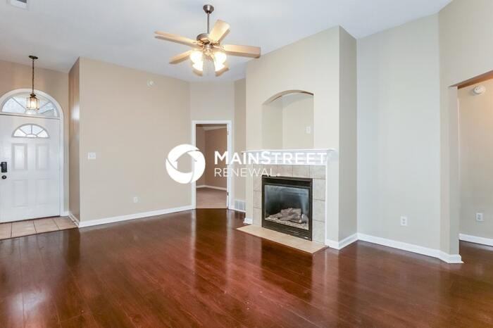 920 Spanish Trail Ln - Photo 3 of 17