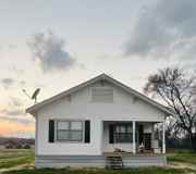 900 Ne Access Rd #NA - Photo 1 of 1
