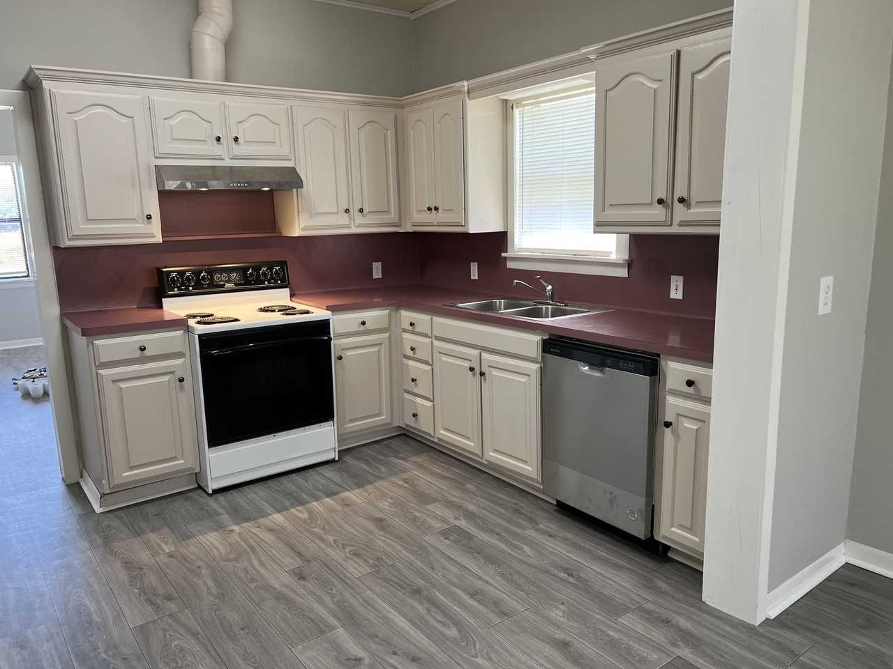 900 Ne Access Rd #NA - Photo 3 of 12