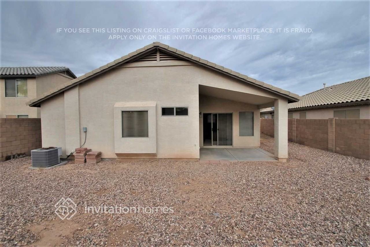 15785 W Latham St - Photo 4 of 5