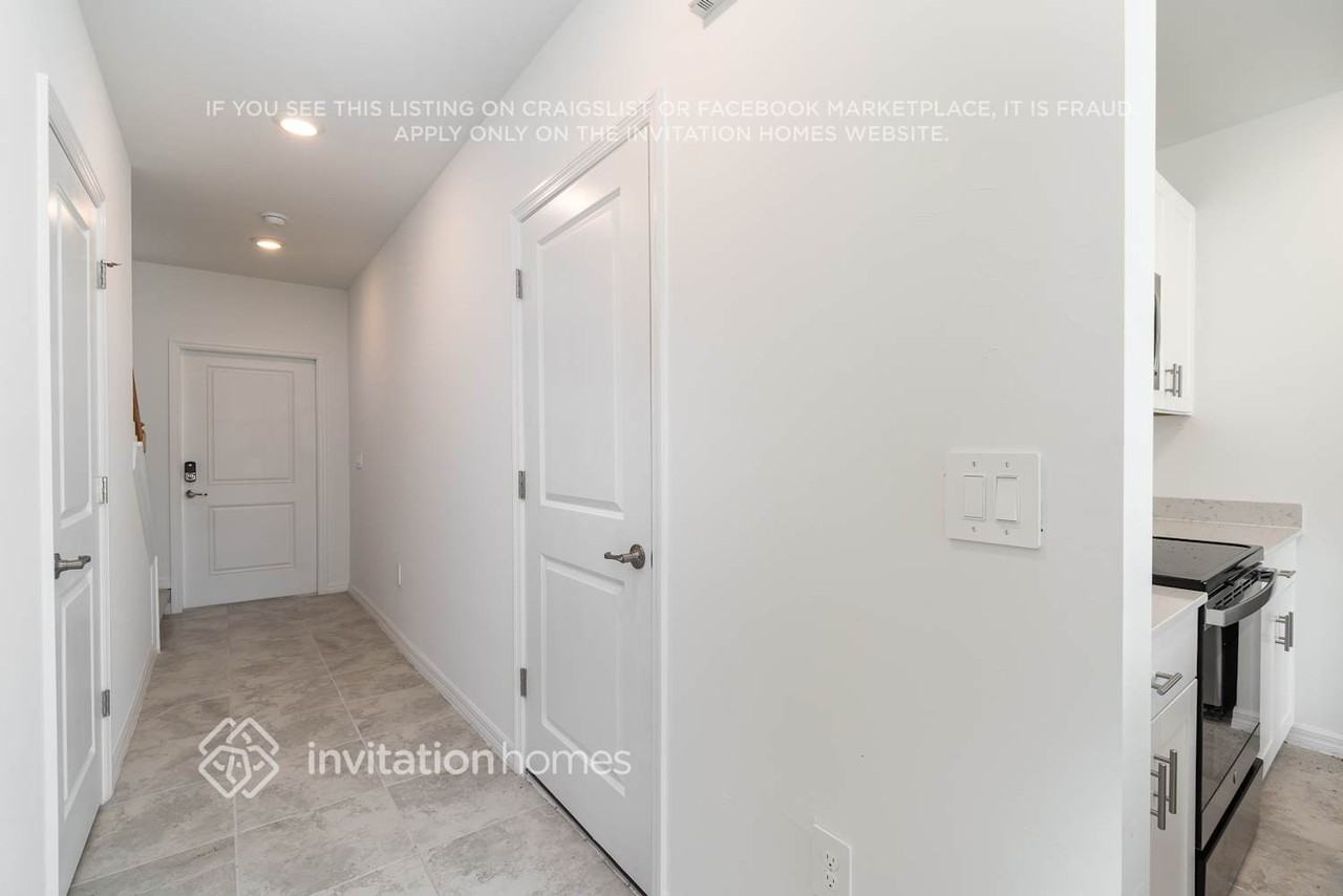 10392 Bradmore Rd #116 - Photo 4 of 30