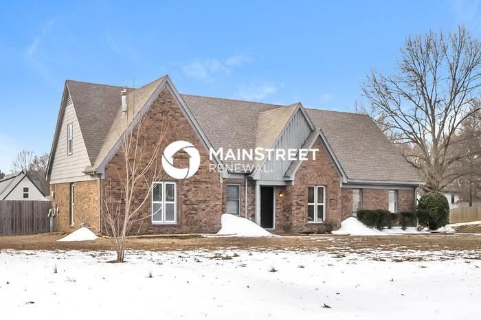 675 S Collierville Arlington Rd - Photo 2 of 18