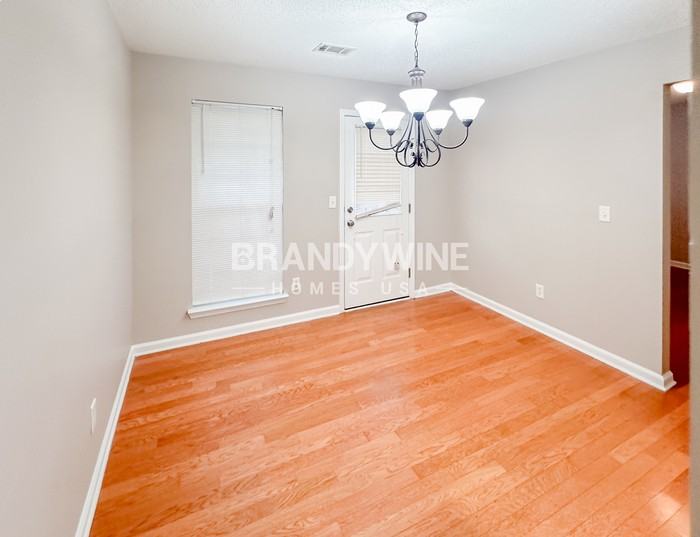 4830 Buckeye Pl - Photo 7 of 26