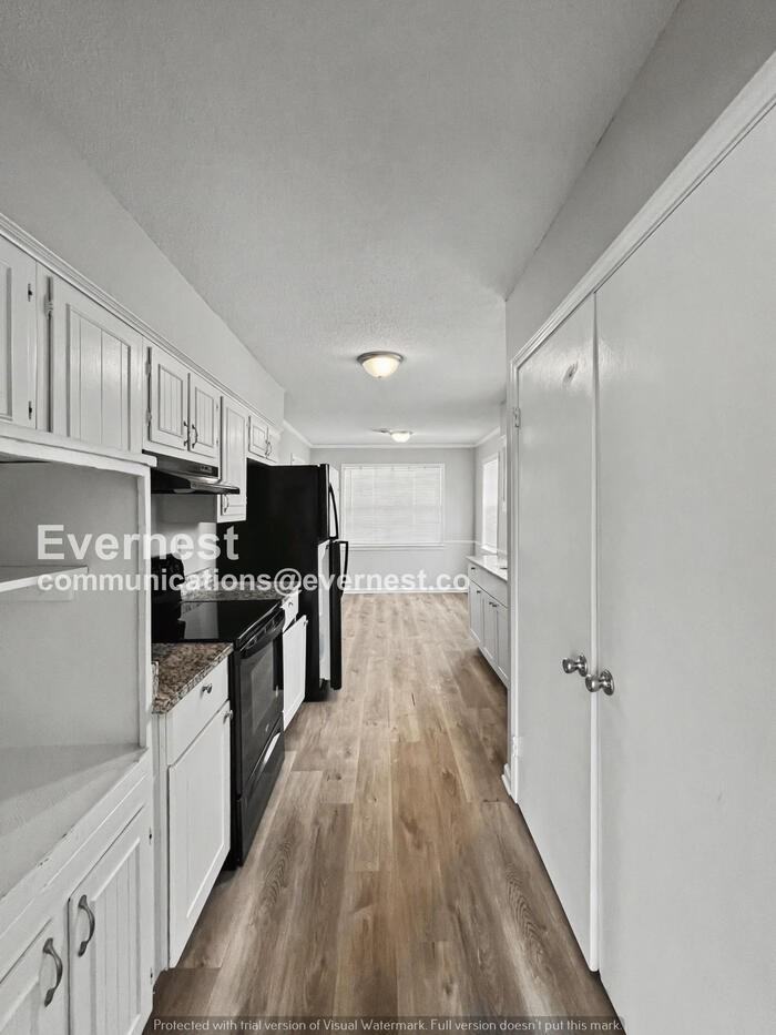 848 Rasco Rd W - Photo 4 of 23