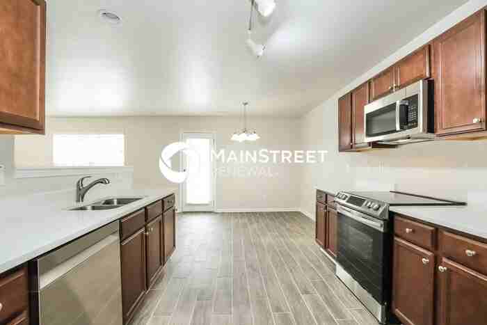 4111 Vershire Ave - Photo 6 of 19