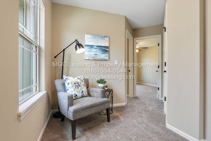 9348 N Main St - Photo 7 of 22