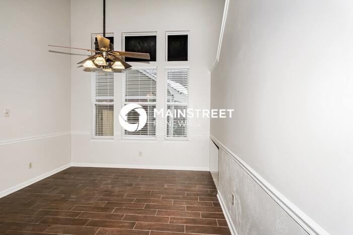 7897 Bentwood Cir - Photo 7 of 18