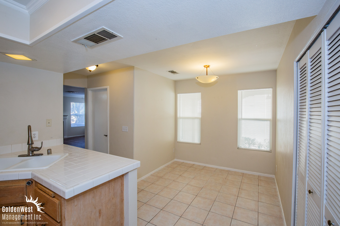 9348 Aston Martin Dr - Photo 4 of 14