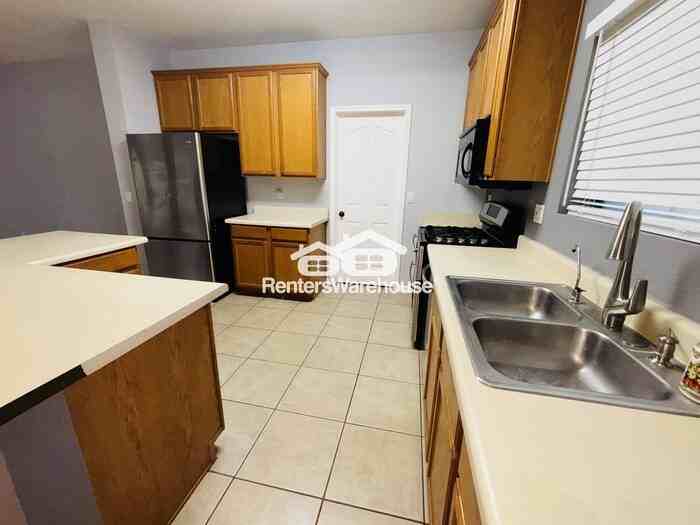 9044 E Pampa Ave - Photo 5 of 21