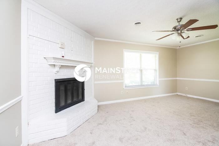 6430 Trillium Trl - Photo 3 of 14