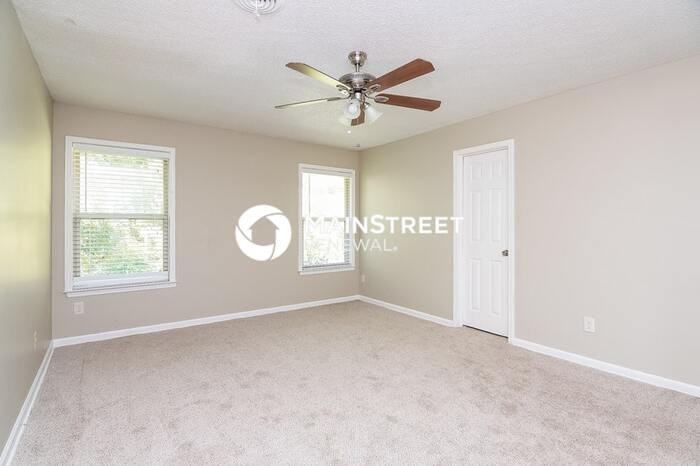 6430 Trillium Trl - Photo 7 of 14