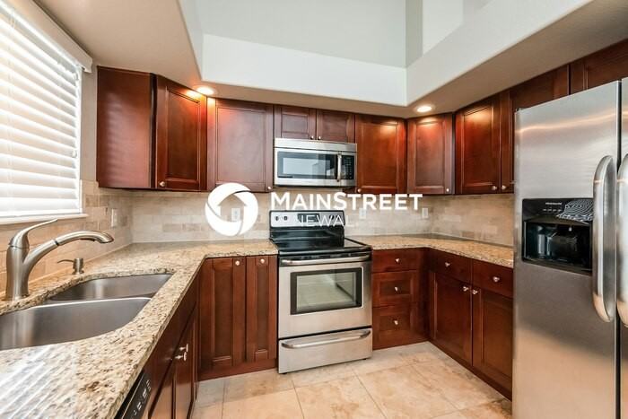 18557 E Hamilton Dr - Photo 6 of 18