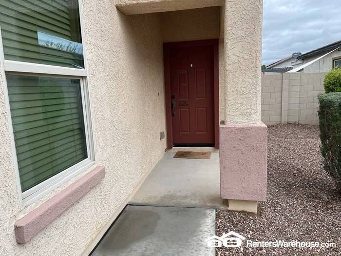 10802 W Saddlehorn Rd - Photo 3 of 21