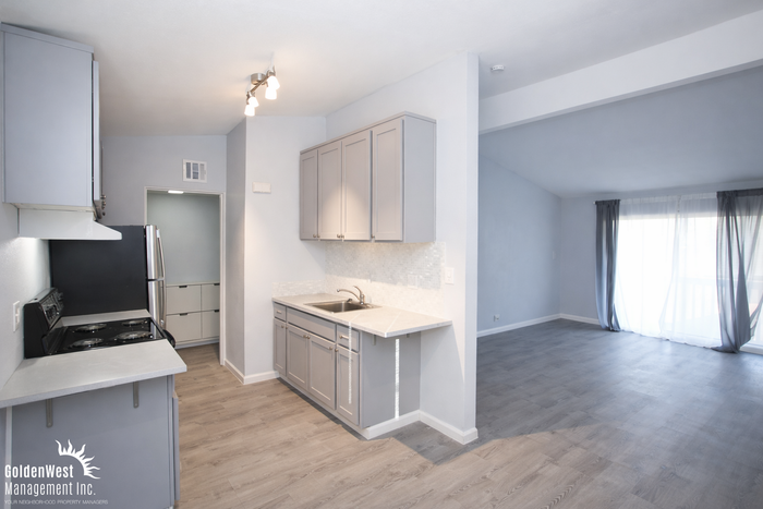 1212 N Jones Blvd #C - Photo 5 of 20