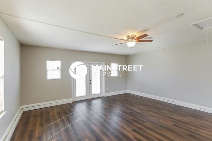 1788 Sheraton Lakes Cir - Photo 5 of 16