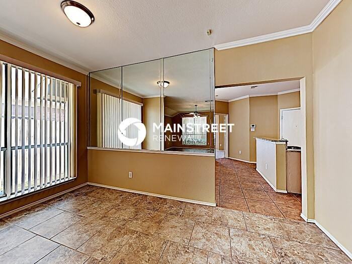 1237 Nancy Ln - Photo 3 of 19