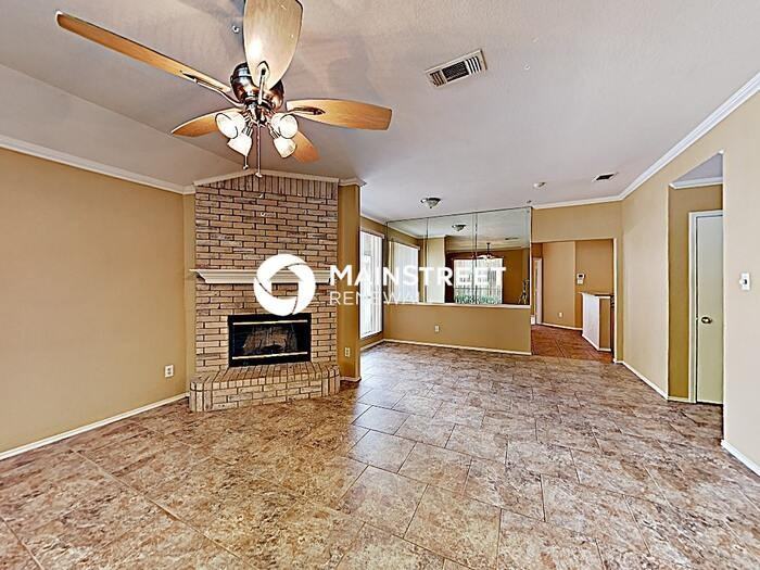 1237 Nancy Ln - Photo 6 of 19