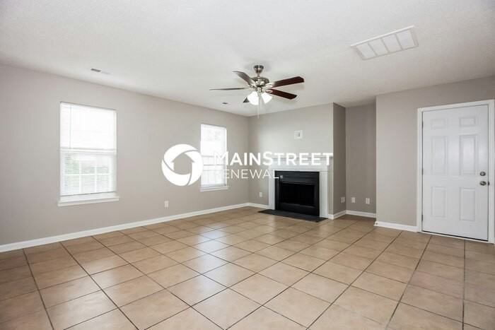 11124 Pointer Ridge Dr - Photo 5 of 17