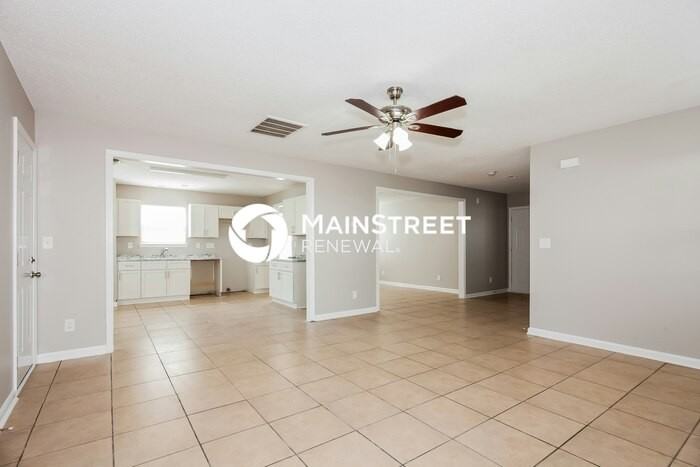 11124 Pointer Ridge Dr - Photo 6 of 17