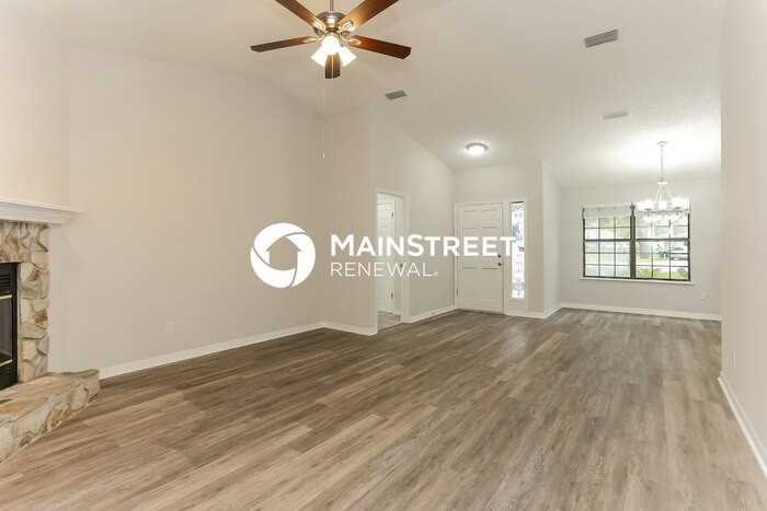 8891 Ivymill Pl N - Photo 4 of 16