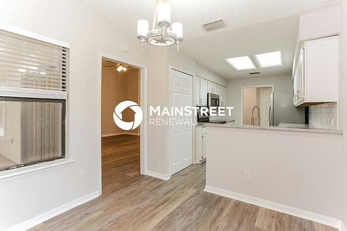 8891 Ivymill Pl N - Photo 7 of 16