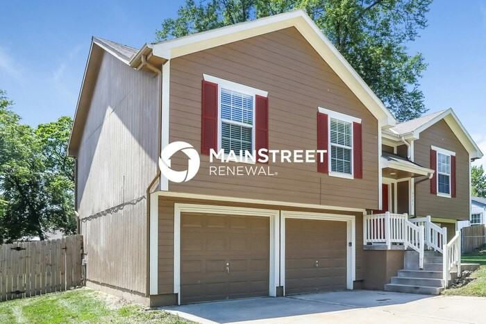 6501 E 137th St - Photo 2 of 17