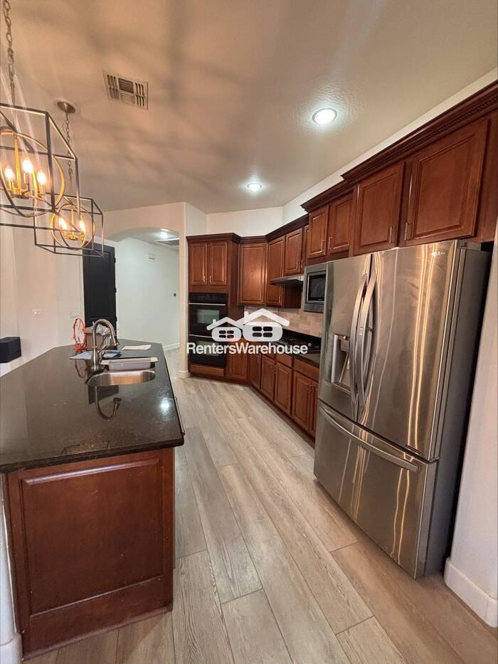 27512 N 22nd Ln - Photo 7 of 46